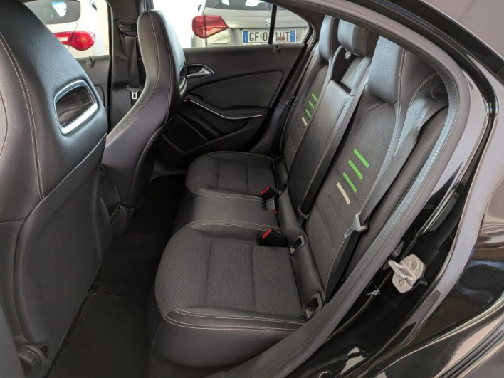 Classe A - W176 d Sport auto my16 - immagine 10