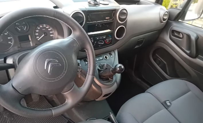 Citroen Berlingo Multispace BlueHDi 100 XTR - immagine 2