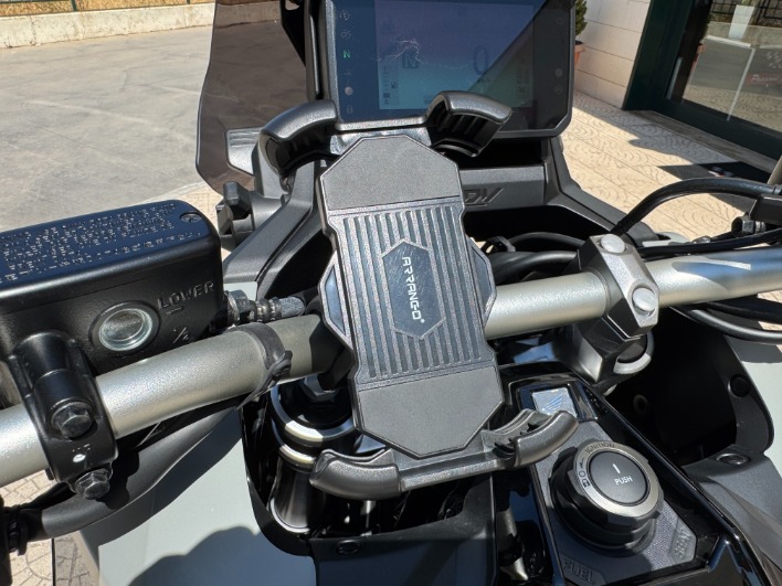 HONDA X-ADV 750 DCT MY26 - immagine 9