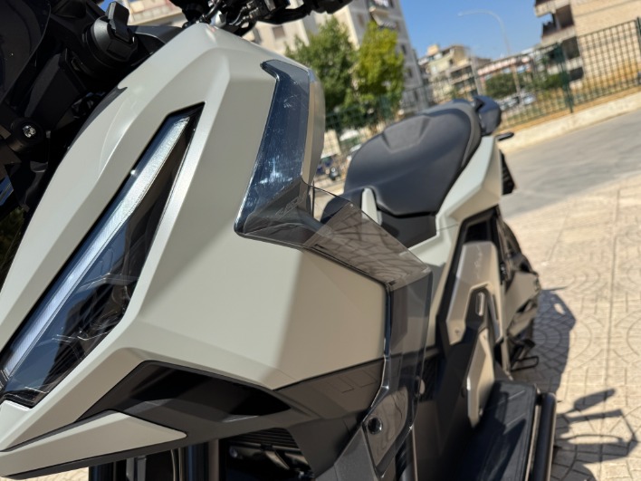 HONDA X-ADV 750 DCT MY26 - immagine 10
