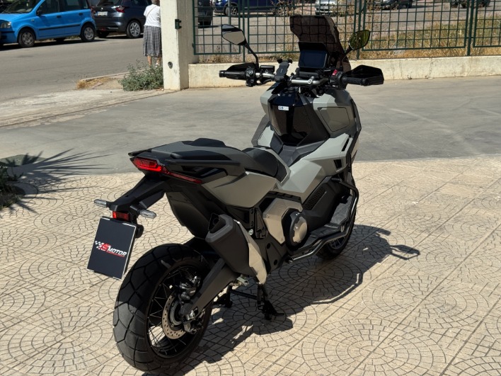 HONDA X-ADV 750 DCT MY26 - immagine 5