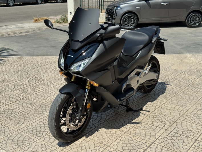 HONDA FORZA 750 - immagine 2