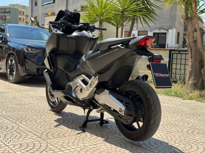 HONDA FORZA 750 - immagine 4
