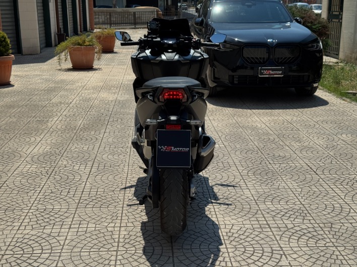 HONDA FORZA 750 - immagine 5
