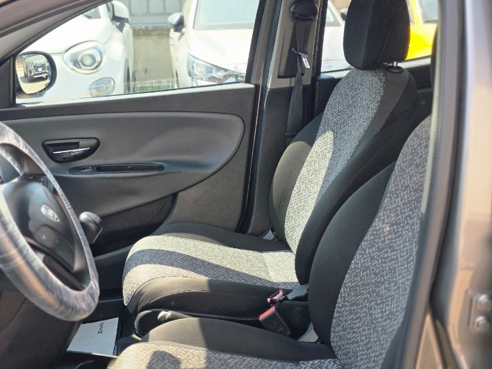LANCIA YPSILON 1.2 69CV GPL - 2011 - immagine 7