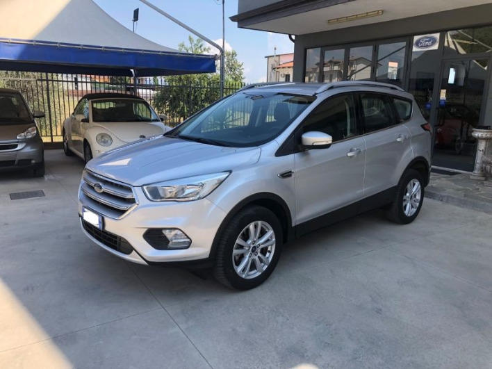 Ford Kuga 1.5TDCI 120CV Business anno 2018 - immagine 3