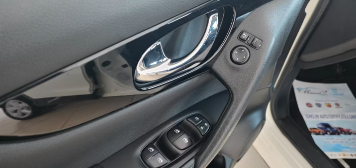 Nissan Qashqai 1.5 dCi 115 CV DCT N-Connecta - immagine 13