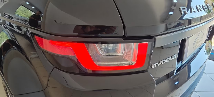 Land Rover Range Evoque 2.0 TD4 150 CV 5p. SE - immagine 10