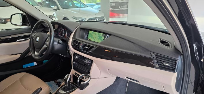 Bmw X1 sDrive20d Sport Line - immagine 5