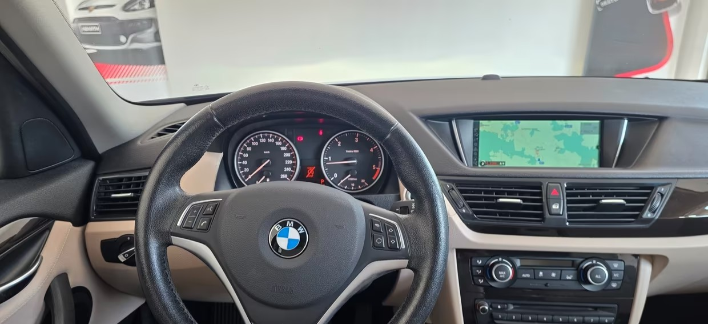 Bmw X1 sDrive20d Sport Line - immagine 12