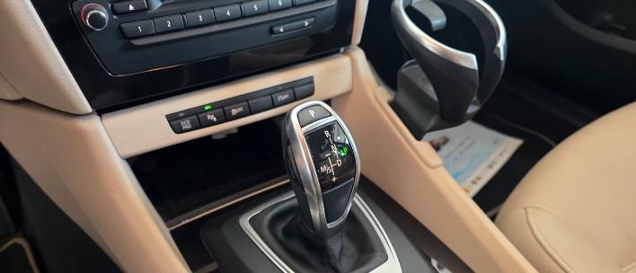 Bmw X1 sDrive20d Sport Line - immagine 4