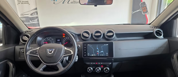 Dacia Duster 1.3 TCe 130 CV 4x2 Prestige - immagine 12