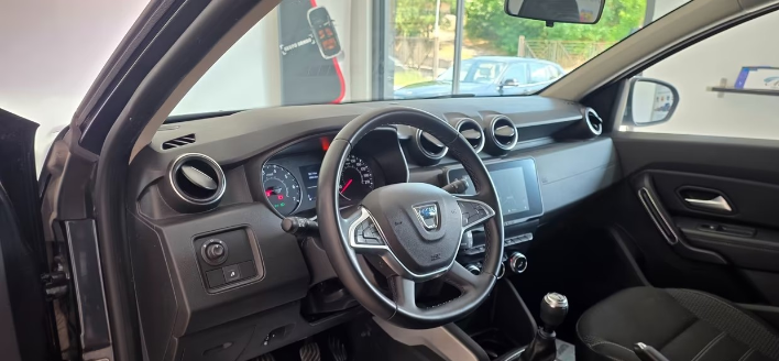 Dacia Duster 1.3 TCe 130 CV 4x2 Prestige - immagine 10