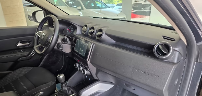 Dacia Duster 1.3 TCe 130 CV 4x2 Prestige - immagine 4