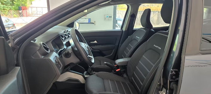 Dacia Duster 1.3 TCe 130 CV 4x2 Prestige - immagine 8