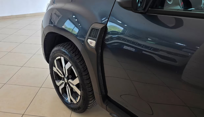 Dacia Duster 1.3 TCe 130 CV 4x2 Prestige - immagine 14