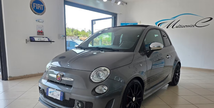 Abarth 595 Cabrio 1.4 Turbo T-Jet 160 CV Turismo - immagine 1