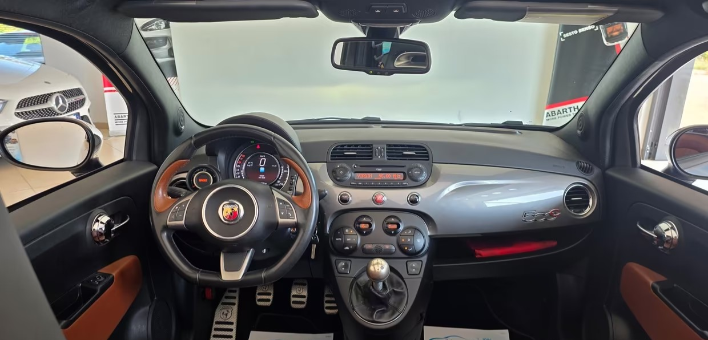 Abarth 595 Cabrio 1.4 Turbo T-Jet 160 CV Turismo - immagine 8