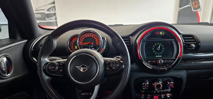 Mini Cooper Clubman 2.0 D Mayfair Edition - immagine 11