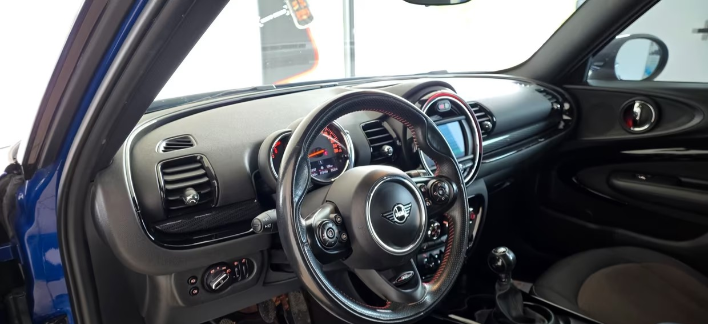 Mini Cooper Clubman 2.0 D Mayfair Edition - immagine 8