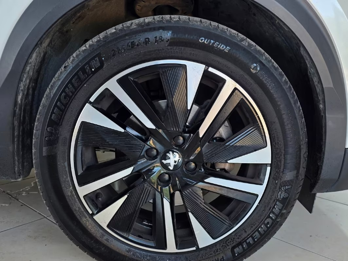 Peugeot 2008 BlueHDi 130 S&S EAT8 GT - immagine 15