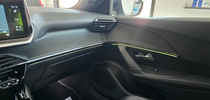 Peugeot 2008 BlueHDi 130 S&S EAT8 GT - immagine 2