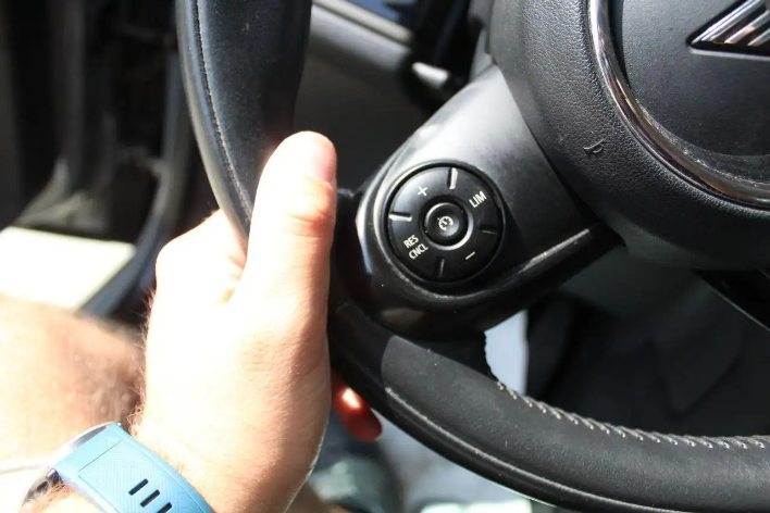 MINI Cooper Countryman Mini 1.5 Cooper SE Business Countryman ALL4 - immagine 2