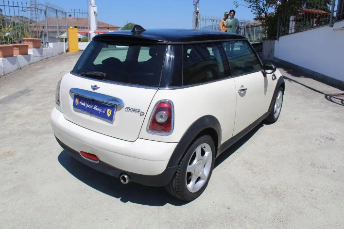 MINI One D 1.6 16V Cooper D Chili - immagine 13