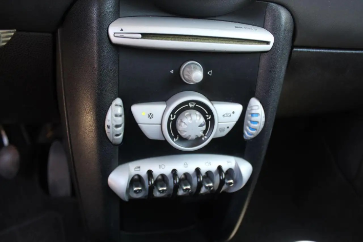 MINI One D 1.6 16V Cooper D Chili - immagine 1