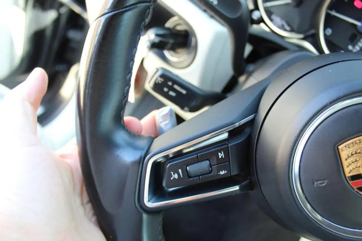 Porsche Macan 2.0 - immagine 1