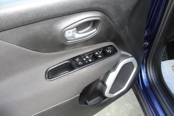 Jeep Renegade 1.0 T3 Longitude - immagine 8