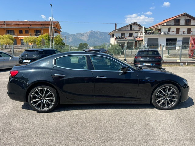 Maserati Ghibli 2.0 330CV 48v MHEV GT - immagine 2