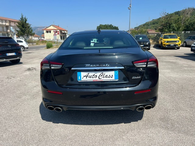 Maserati Ghibli 2.0 330CV 48v MHEV GT - immagine 4