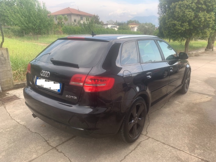 Audi A3 Sportback 2.0 140 CV Ambition - immagine 2