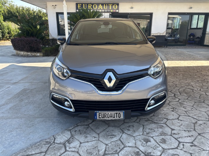 Renault Captur 1.5 dCi 90 CV EDC Project Runway - immagine 1