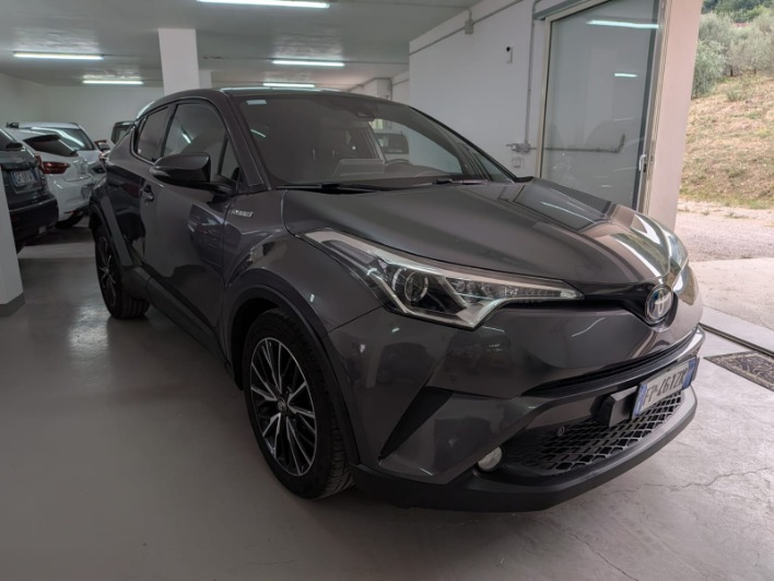C-HR I 2016 1.8h Lounge 2wd e-cvt my18 - immagine 3