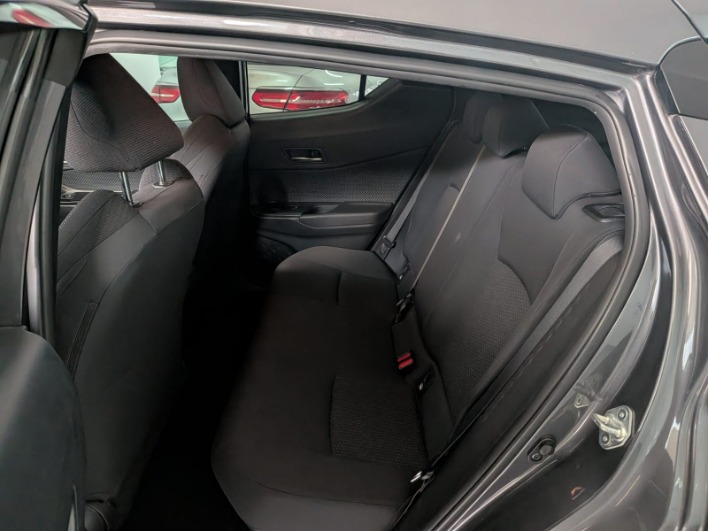 C-HR I 2016 1.8h Lounge 2wd e-cvt my18 - immagine 7