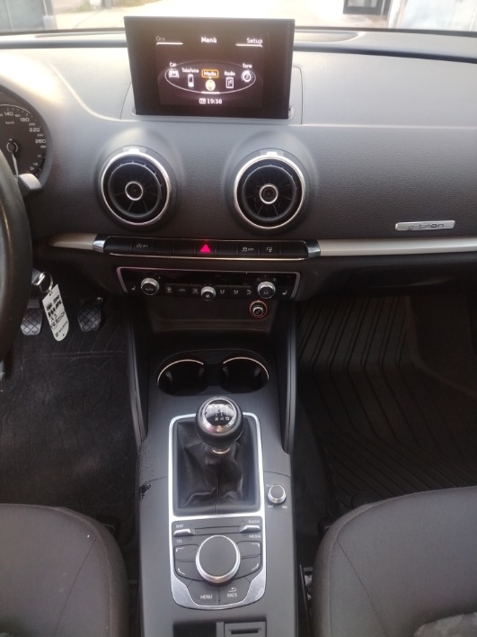 AUDI A3 Sportback Gtron - immagine 10