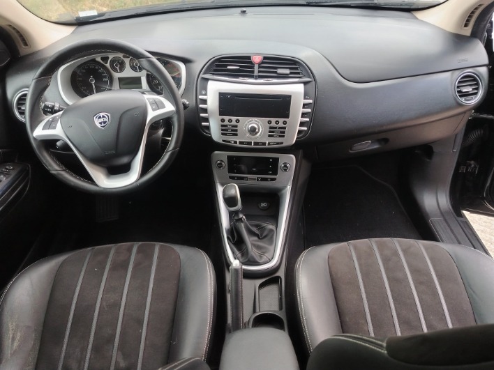 Lancia Delta 1.4 Tjet GPL 120 cv - immagine 5