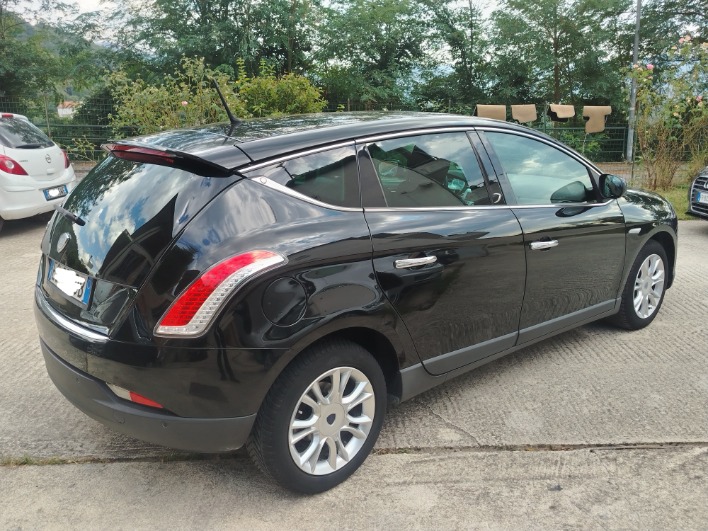 Lancia Delta 1.4 Tjet GPL 120 cv - immagine 3
