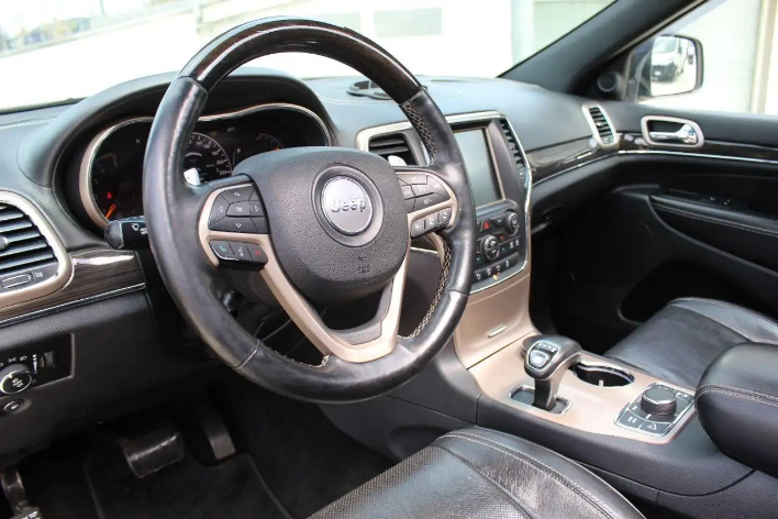 Jeep Grand Cherokee 3.0 V6 CRD 250 CV Multijet II Overland - immagine 3