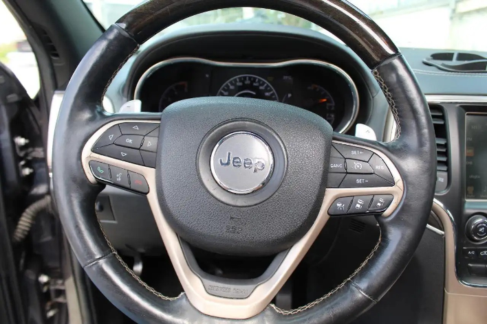 Jeep Grand Cherokee 3.0 V6 CRD 250 CV Multijet II Overland - immagine 1