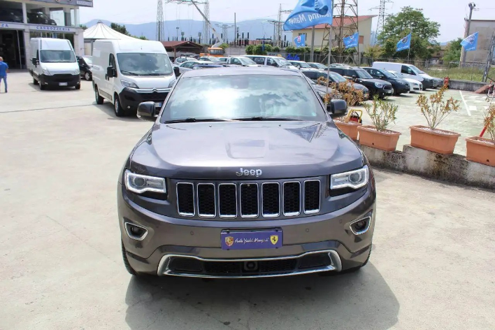Jeep Grand Cherokee 3.0 V6 CRD 250 CV Multijet II Overland - immagine 14