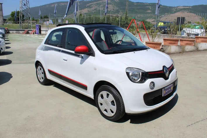 Renault Twingo TCe 90 CV S&S Openair - immagine 13