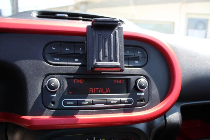 Renault Twingo TCe 90 CV S&S Openair - immagine 1