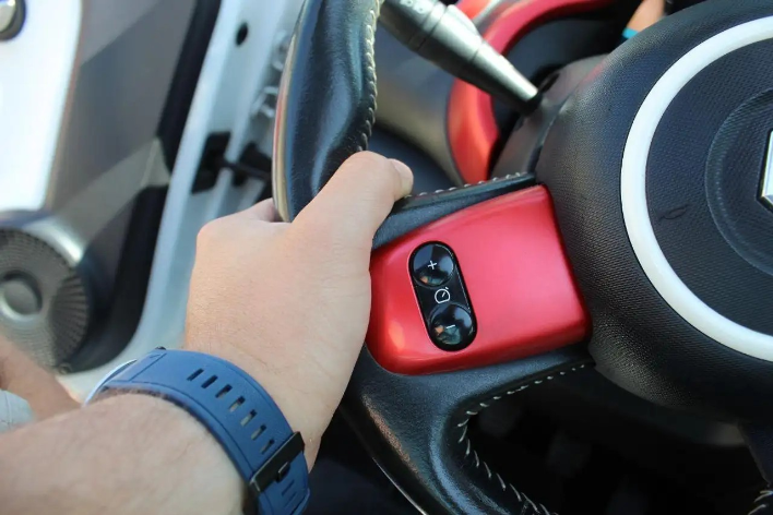Renault Twingo TCe 90 CV S&S Openair - immagine 3
