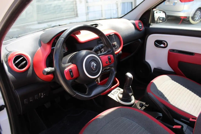 Renault Twingo TCe 90 CV S&S Openair - immagine 6