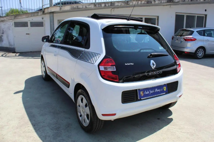 Renault Twingo TCe 90 CV S&S Openair - immagine 9