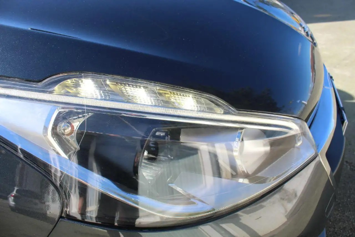 Peugeot 208 BlueHDi 75 5p. Allure - immagine 12