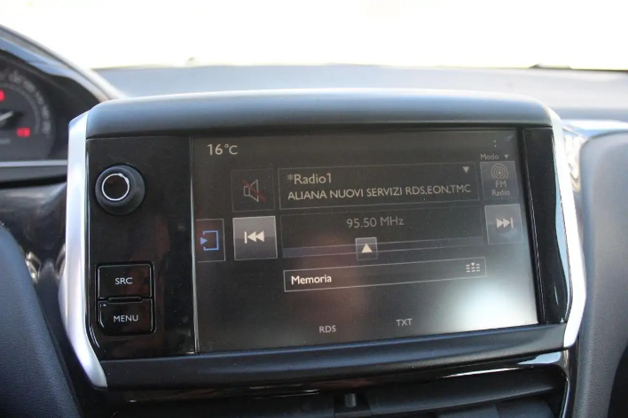 Peugeot 208 BlueHDi 75 5p. Allure - immagine 1